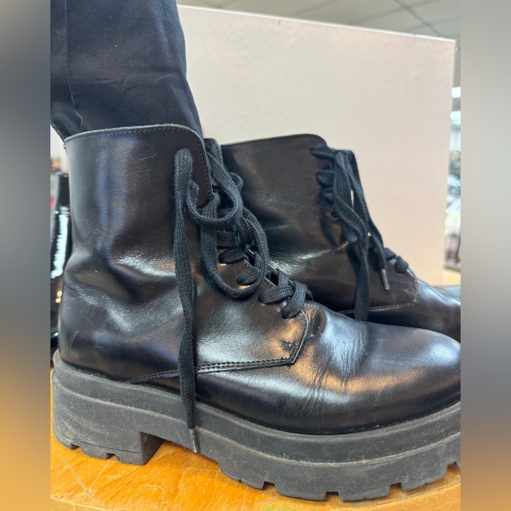 Anine Bing Leather ‘Luc’ Combat Boots 🖤 - Picture 4 of 9